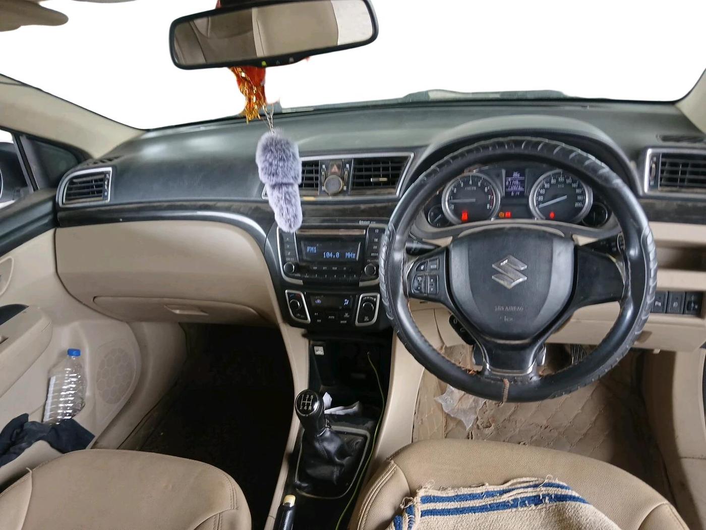 2015 Maruti Ciaz ZXI, CNG, Manual, 1,12,823 km, interior