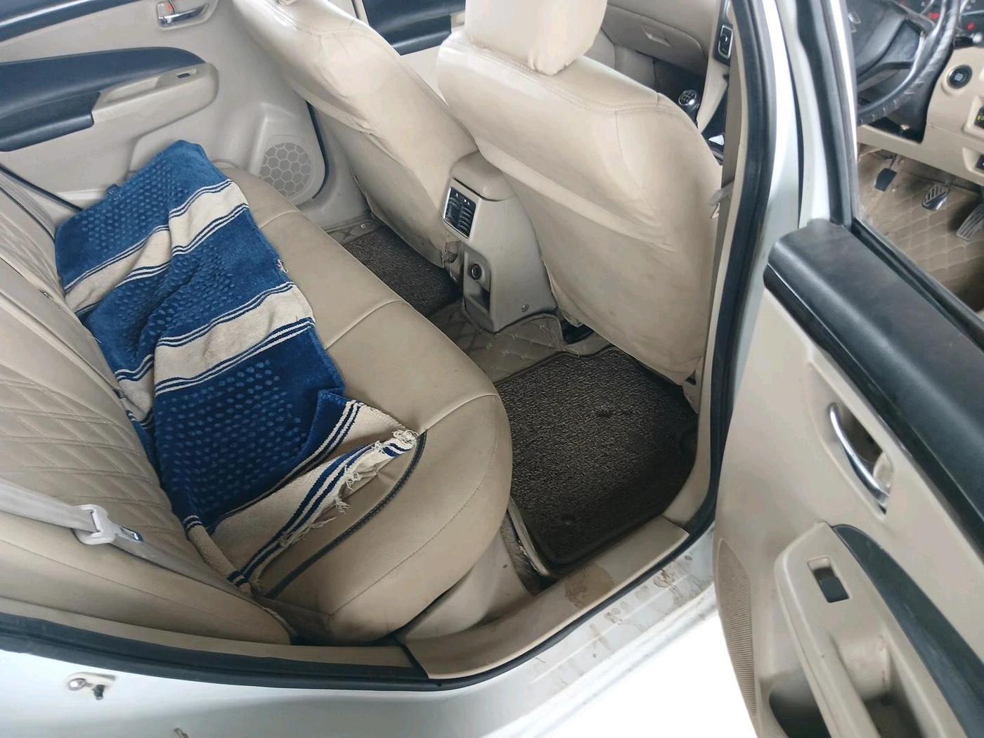 2015 Maruti Ciaz ZXI, CNG, Manual, 1,12,823 km, interior