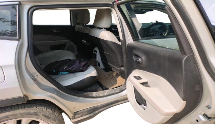 2018 Jeep Compass LIMITED 2.0 DIESEL, Diesel, Manual, 1,20,870 km, interior