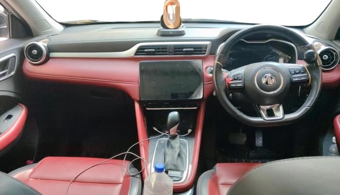 2021 MG ASTOR SAVVY 1.5 CVT S RED, Petrol, Automatic, 1,37,013 km, interior
