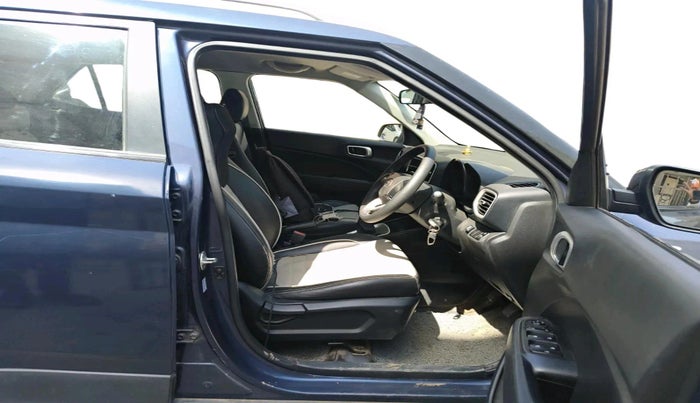2021 Hyundai VENUE S 1.2, CNG, Manual, 68,903 km, interior