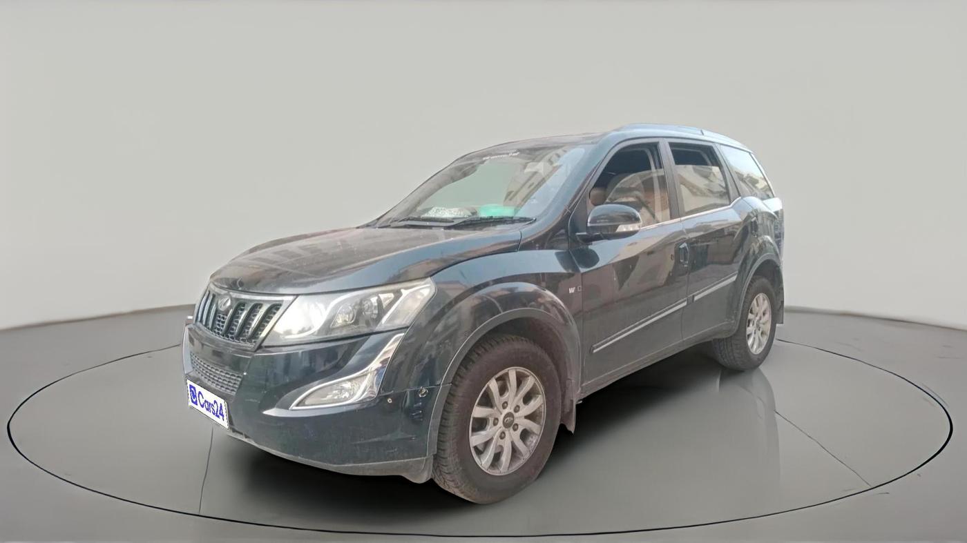 2017 Mahindra XUV500 W10, Diesel, Manual, 1,03,480 km, exterior