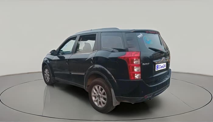 2017 Mahindra XUV500 W10, Diesel, Manual, 1,03,480 km, exterior