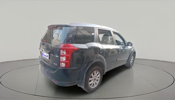 2017 Mahindra XUV500 W10, Diesel, Manual, 1,03,480 km, exterior