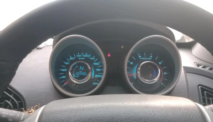 2017 Mahindra XUV500 W10, Diesel, Manual, 1,03,480 km, interior