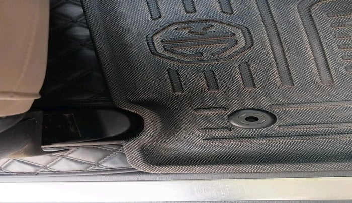 2021 MG HECTOR SHARP HYBRID 1.5 PETROL, Petrol, Manual, 45,420 km, interior