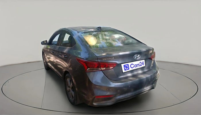 2017 Hyundai Verna 1.6 CRDI SX, Diesel, Manual, 1,00,702 km, exterior