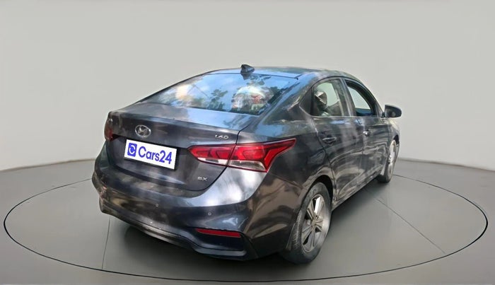 2017 Hyundai Verna 1.6 CRDI SX, Diesel, Manual, 1,00,702 km, exterior