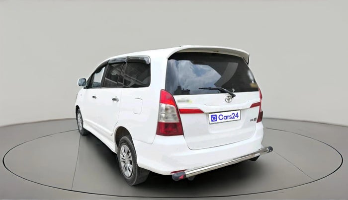 2015 Toyota Innova 2.5 G 8 STR, Diesel, Manual, 83,769 km, exterior