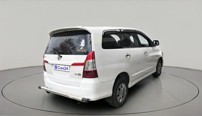 2015 Toyota Innova 2.5 G 8 STR, Diesel, Manual, 83,769 km, exterior