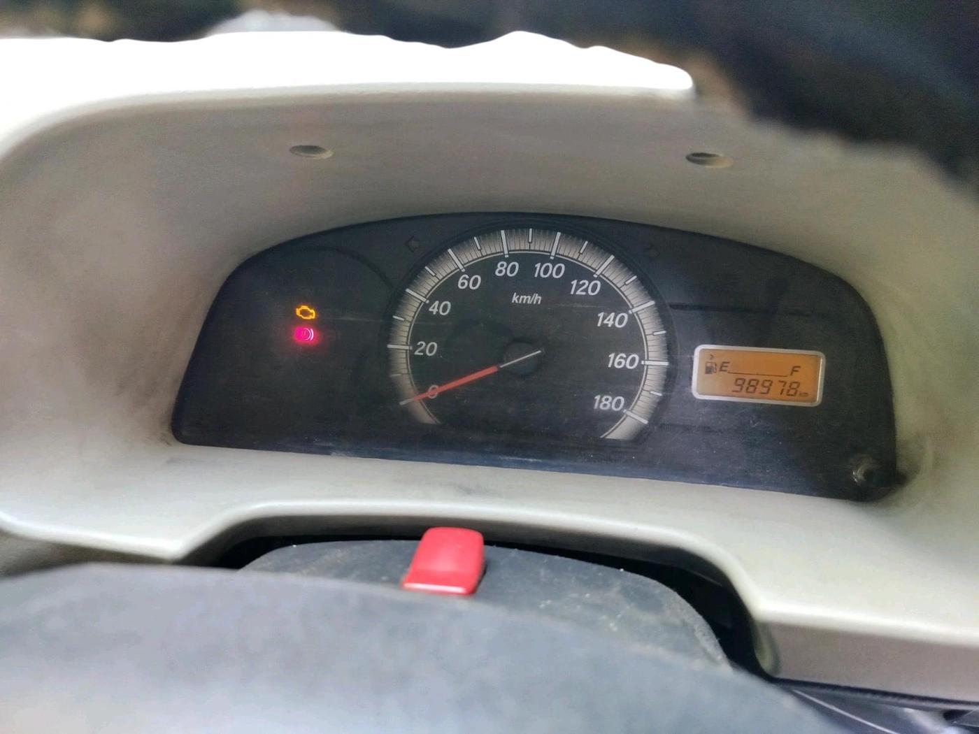 2018 Maruti Eeco 5 STR WITH A/C+HTR, CNG, Manual, 98,978 km, interior