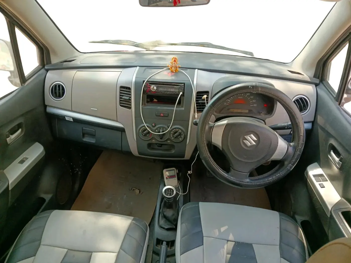 2013 Maruti Wagon R 1.0 LXI, Petrol, Manual, 30,443 km, interior