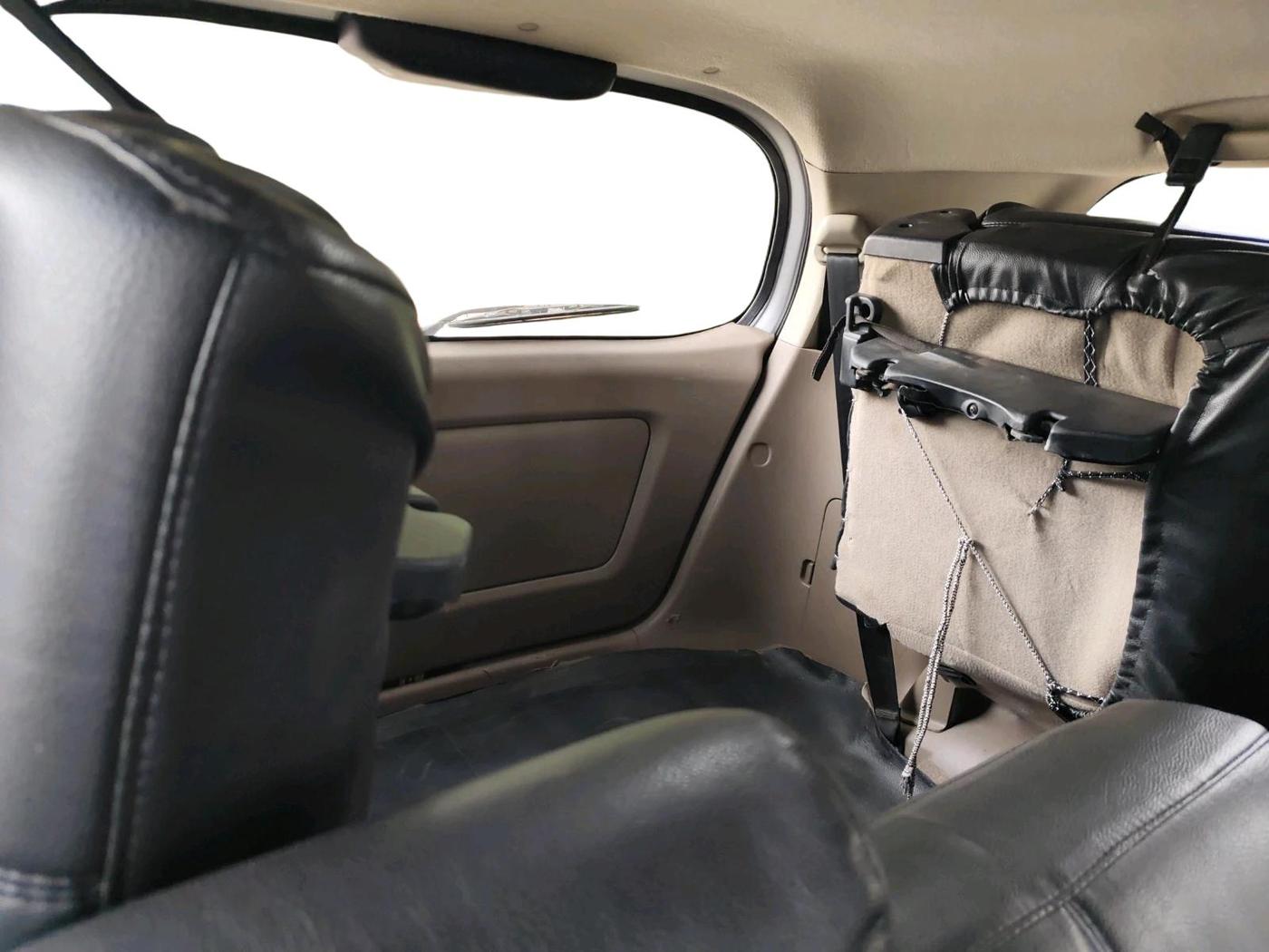 2015 Toyota Innova 2.5 VX 8 STR, Diesel, Manual, 1,12,729 km, interior