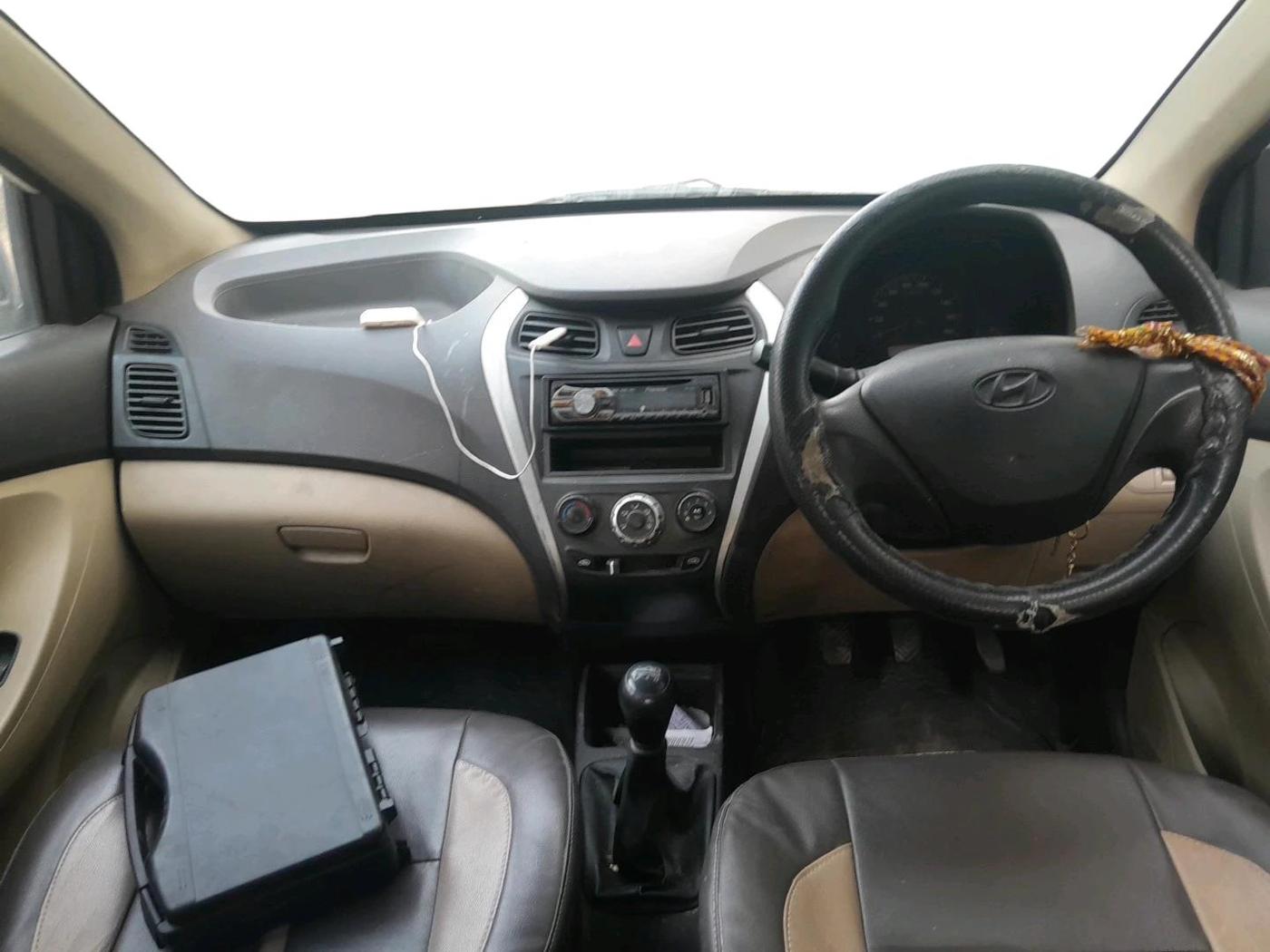 2013 Hyundai Eon ERA +, Petrol, Manual, 85,902 km, interior