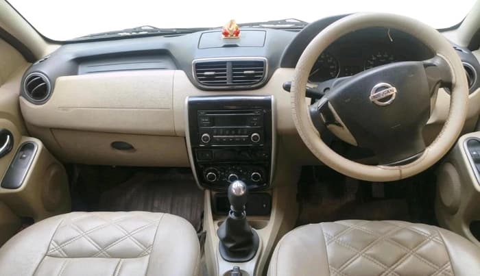 2013 Nissan Terrano XV D THP PREMIUM 110 PS, Diesel, Manual, 2,58,660 km, interior