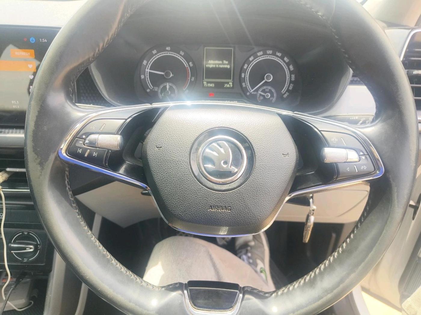 2022 Skoda KUSHAQ AMBITION 1.0L TSI MT, Petrol, Manual, 1,51,943 km, interior