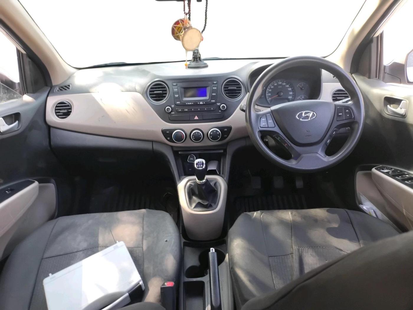 2016 Hyundai Xcent S 1.2, CNG, Manual, 98,138 km, interior