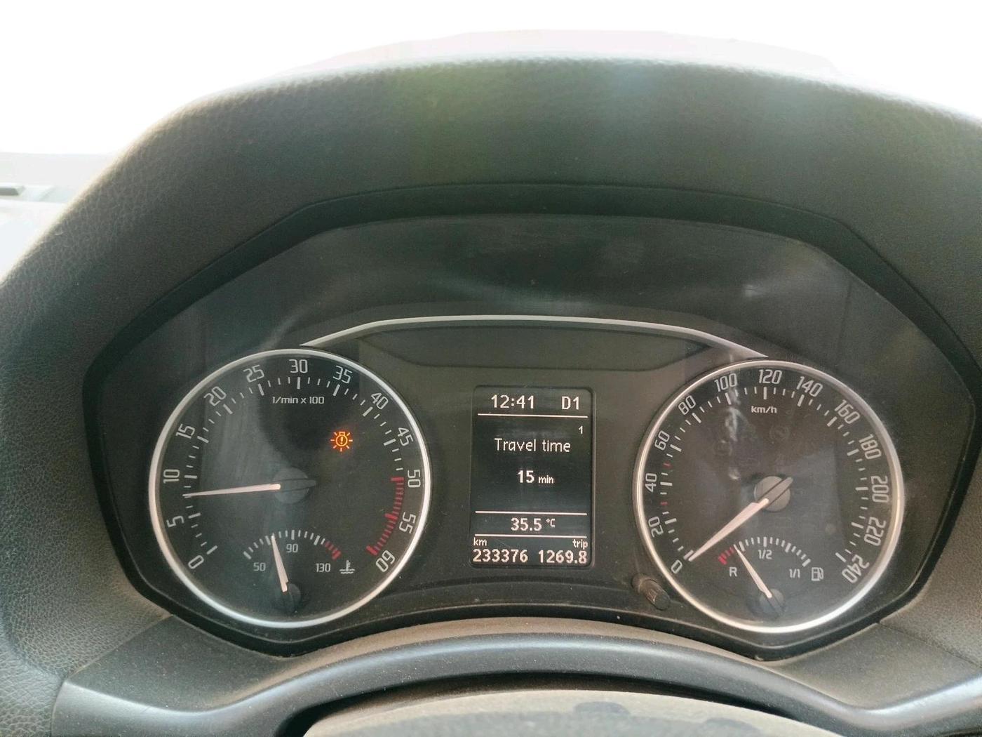 2013 Skoda Laura ELEGANCE 2.0 TDI CR AT, Diesel, Automatic, 2,33,376 km, interior