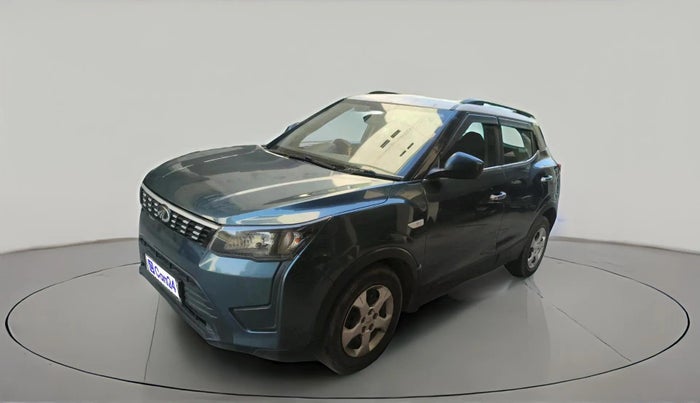 2020 Mahindra XUV300 W6 1.5 Diesel, Diesel, Manual, 1,42,133 km, exterior