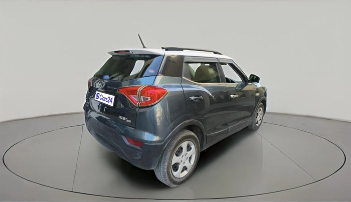 2020 Mahindra XUV300 W6 1.5 Diesel, Diesel, Manual, 1,42,133 km, exterior