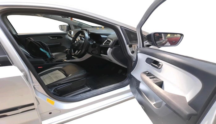 2020 Tata ALTROZ XZ PETROL, Petrol, Manual, 41,590 km, interior