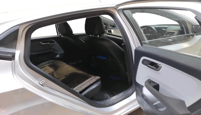 2020 Tata ALTROZ XZ PETROL, Petrol, Manual, 41,590 km, interior