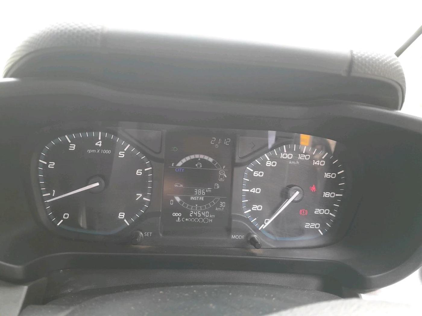 2022 Tata ALTROZ XT DIESEL, Diesel, Manual, 24,540 km, interior