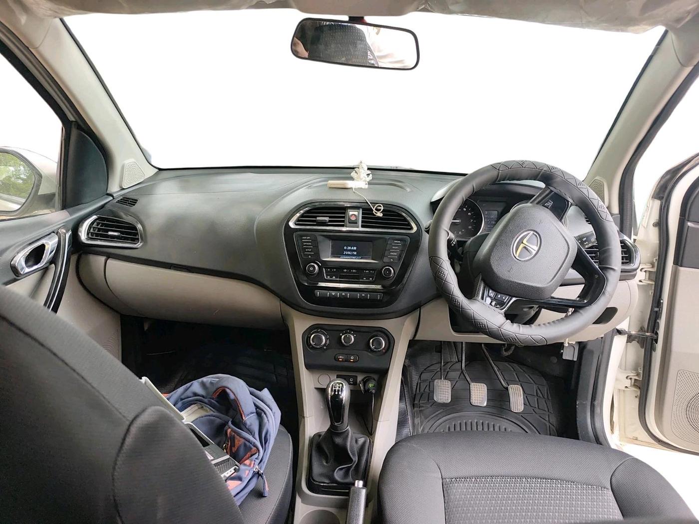 2018 Tata Tiago XZ PETROL, Petrol, Manual, 1,13,519 km, interior