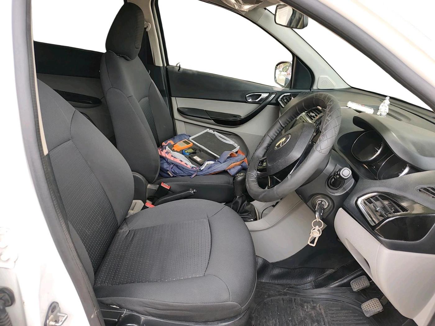 2018 Tata Tiago XZ PETROL, Petrol, Manual, 1,13,519 km, interior