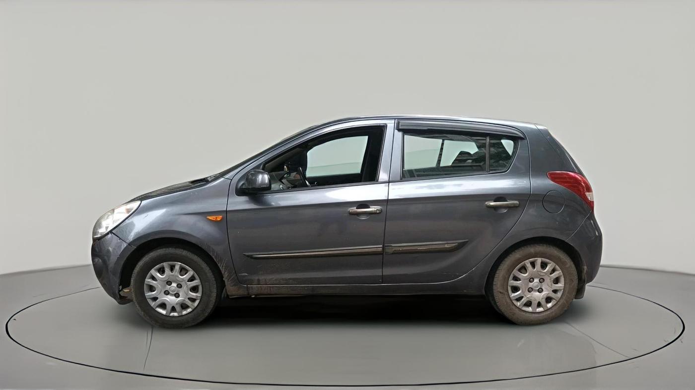 2011 Hyundai i20 MAGNA 1.2, CNG, Manual, 1,30,642 km, exterior