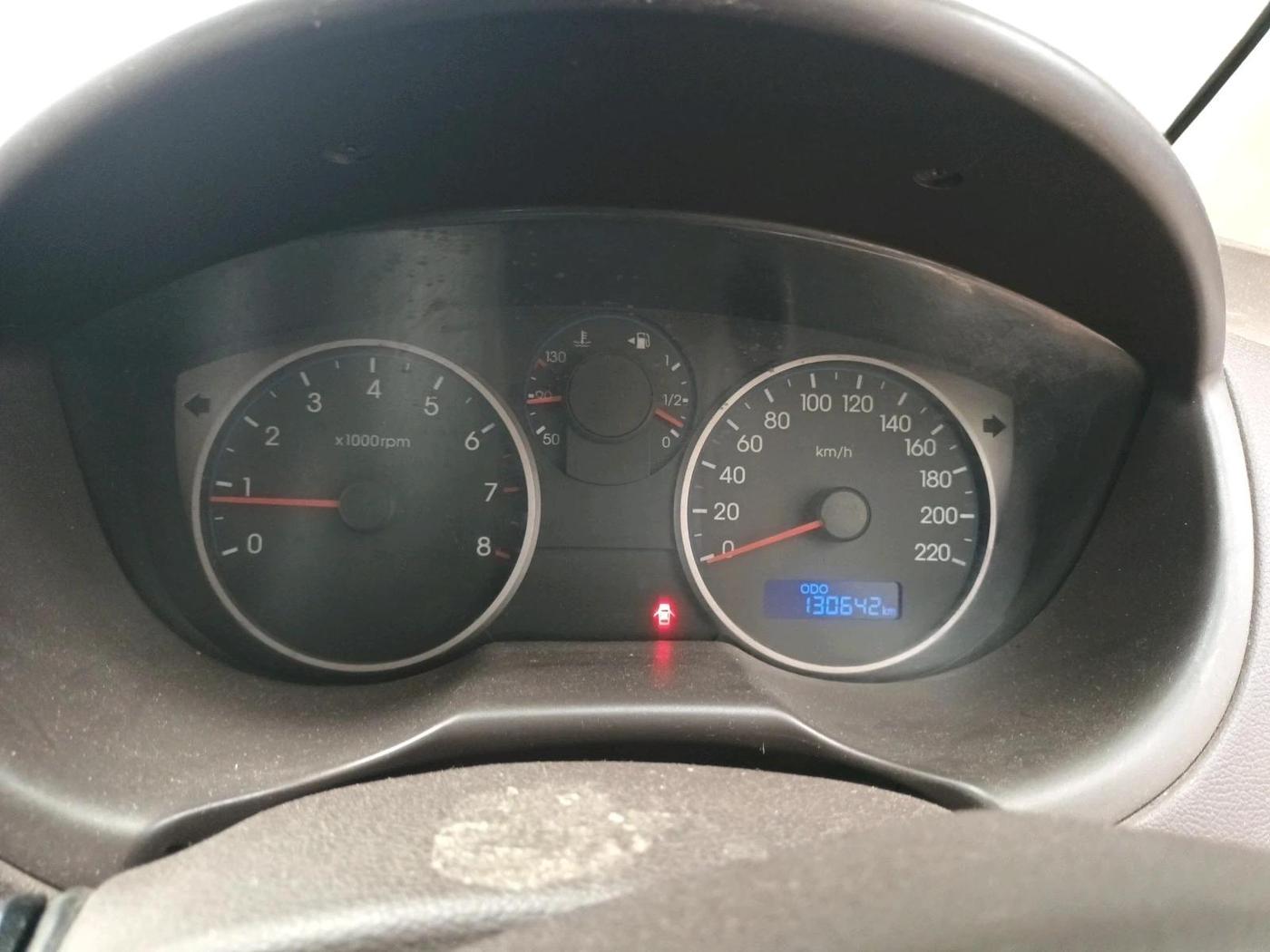 2011 Hyundai i20 MAGNA 1.2, CNG, Manual, 1,30,642 km, interior