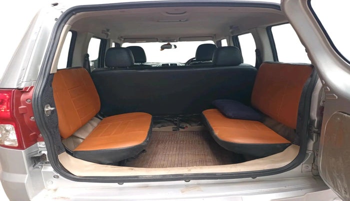 2018 Mahindra TUV 300 PLUS P8, Diesel, Manual, 1,00,559 km, exterior