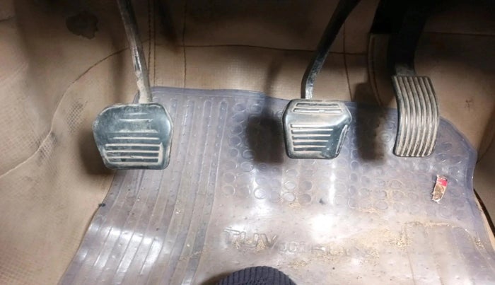 2018 Mahindra TUV 300 PLUS P8, Diesel, Manual, 1,00,559 km, interior