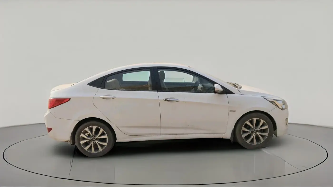 2015 Hyundai Verna 1.6 CRDI SX (O), Diesel, Manual, 80,504 km, exterior