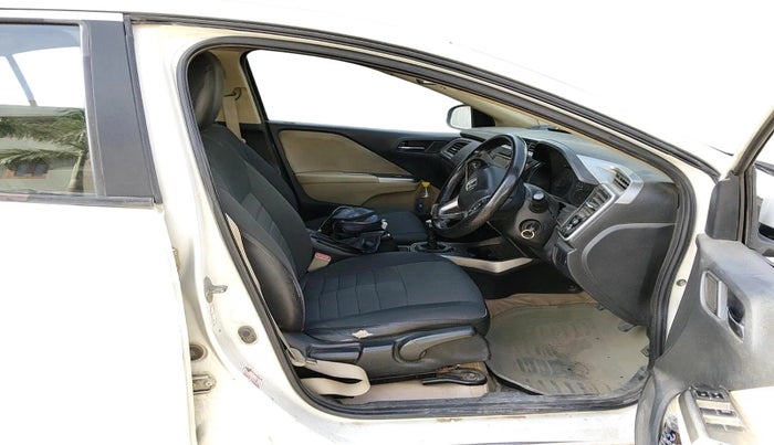 2014 Honda City 1.5L I-DTEC V, Diesel, Manual, 1,34,446 km, interior