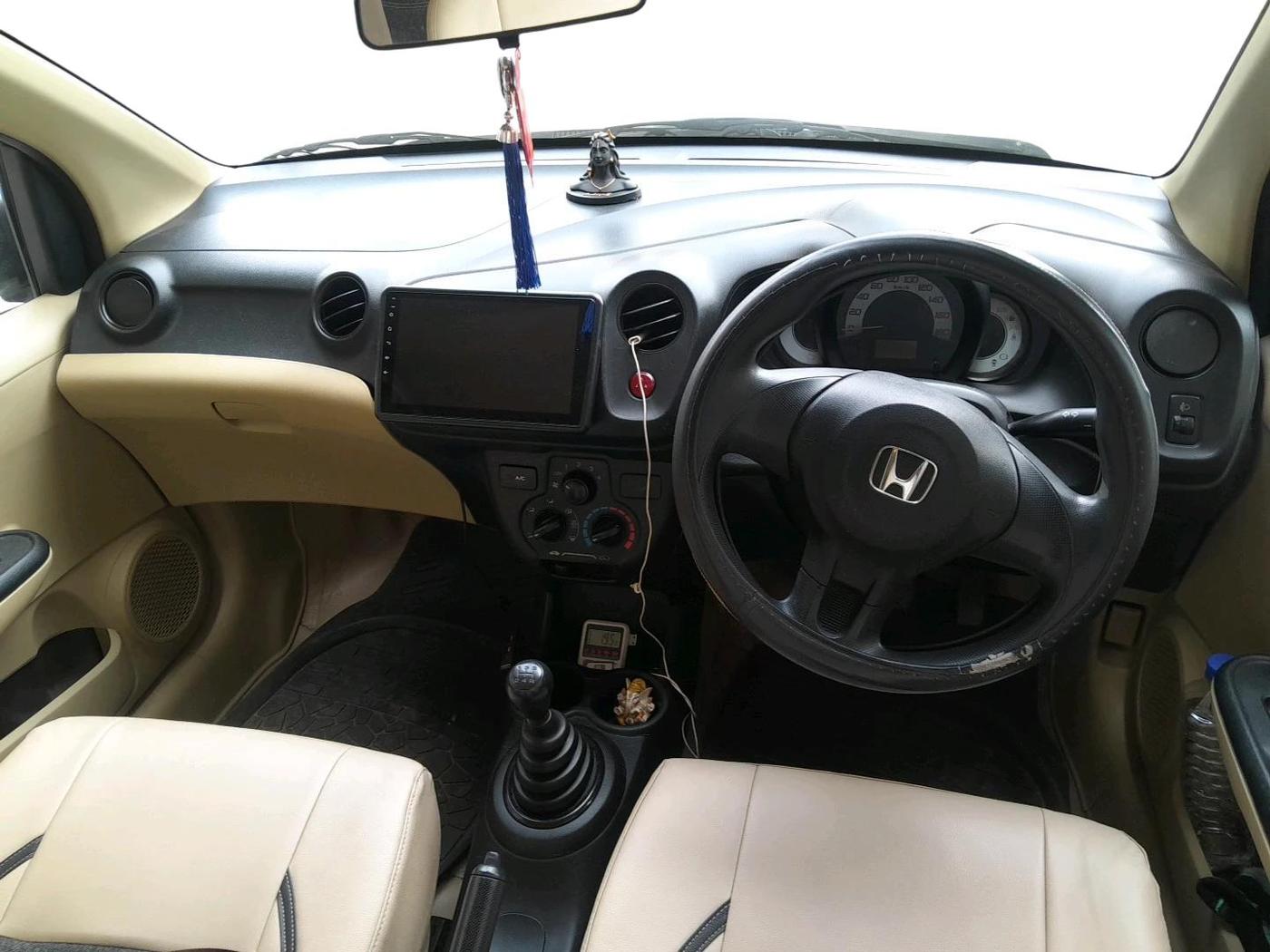 2016 Honda Brio E MT, Petrol, Manual, 57,361 km, interior