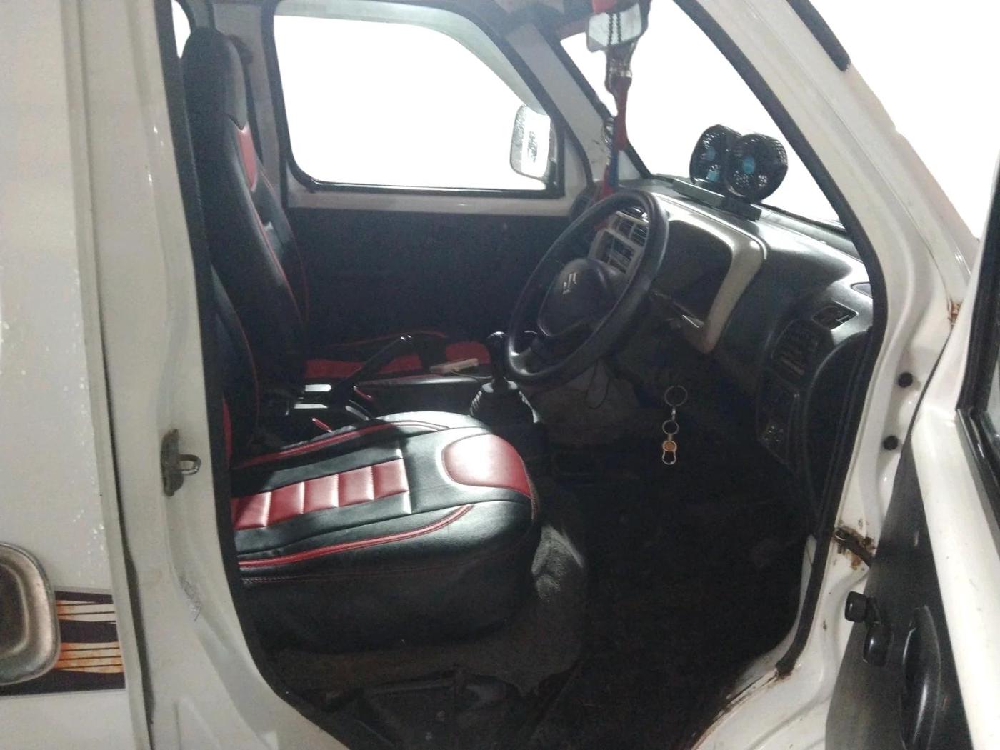 2019 Maruti Eeco 5 STR WITH A/C+HTR, CNG, Manual, 1,54,493 km, interior