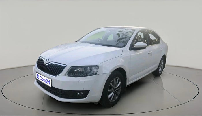 2015 Skoda Octavia ELEGANCE 2.0 TDI AT, Diesel, Automatic, 1,88,427 km, exterior
