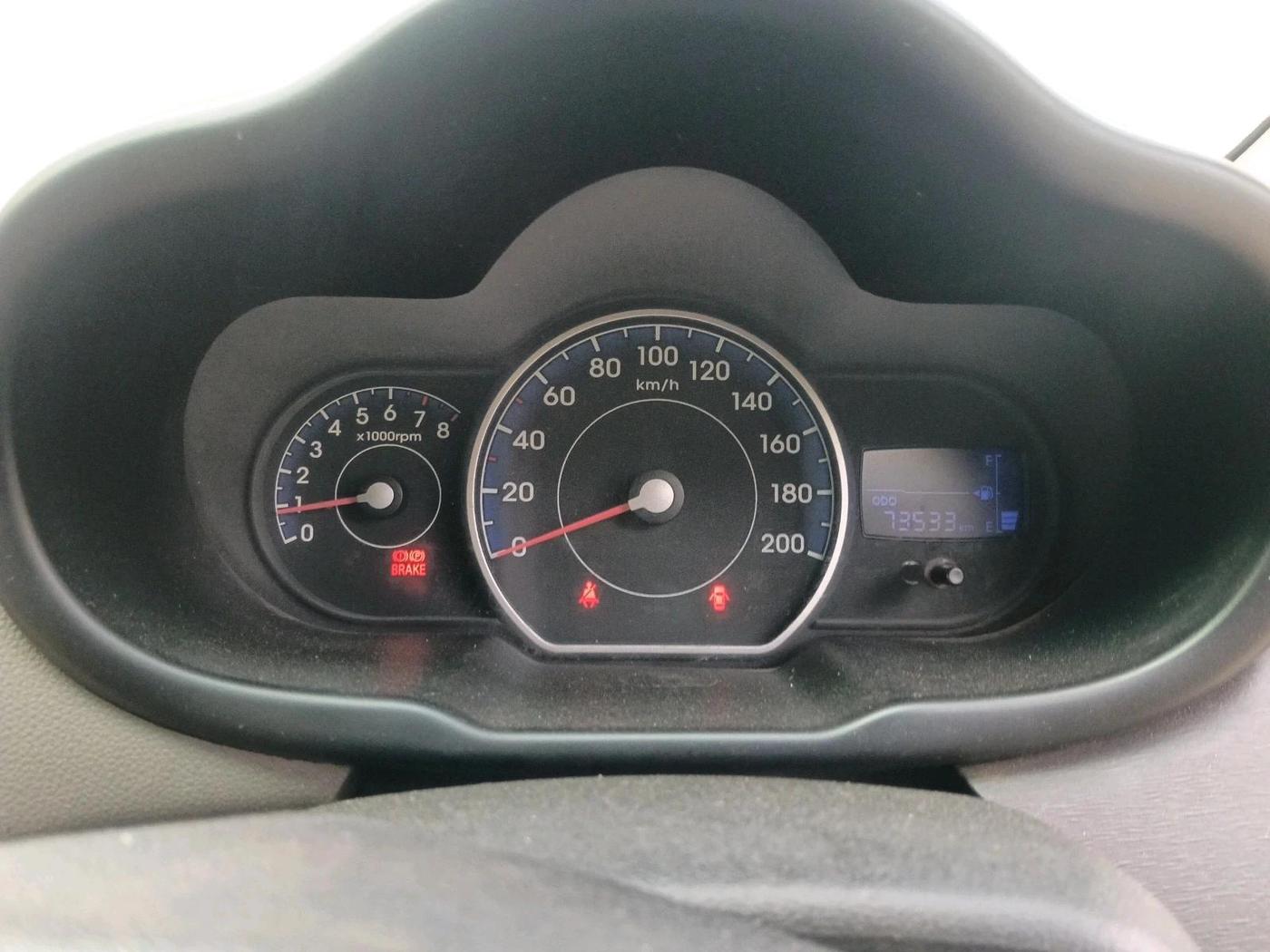 2011 Hyundai i10 SPORTZ 1.1, Petrol, Manual, 73,533 km, interior