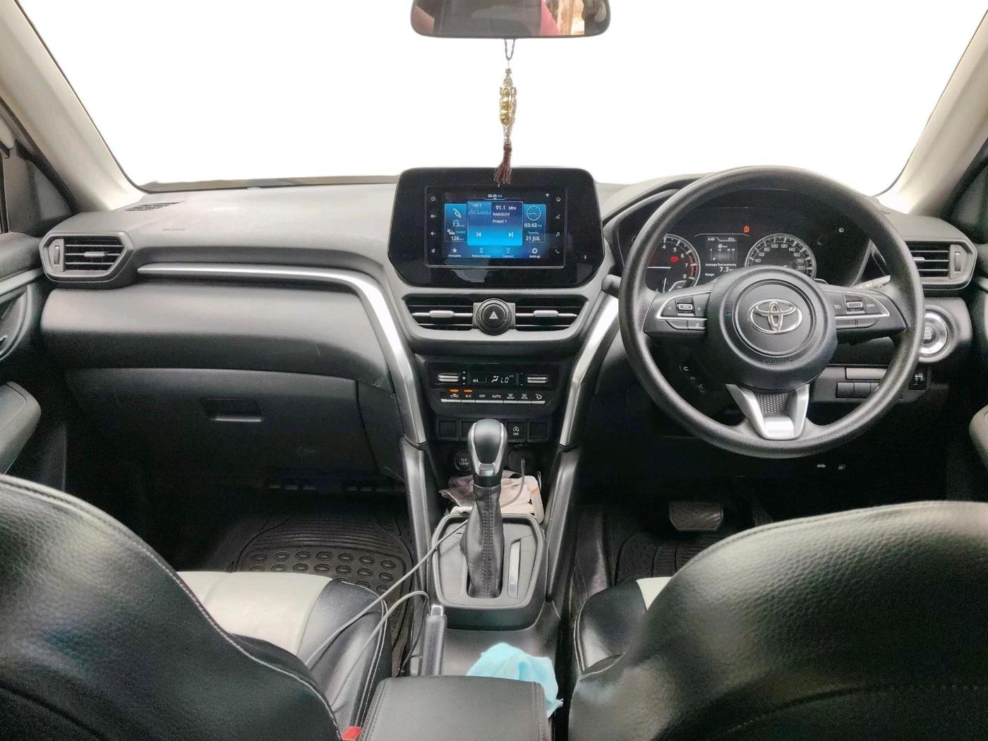 2023 Toyota URBAN CRUISER HYRYDER S AT NEO DRIVE, Petrol, Automatic, 27,294 km, interior