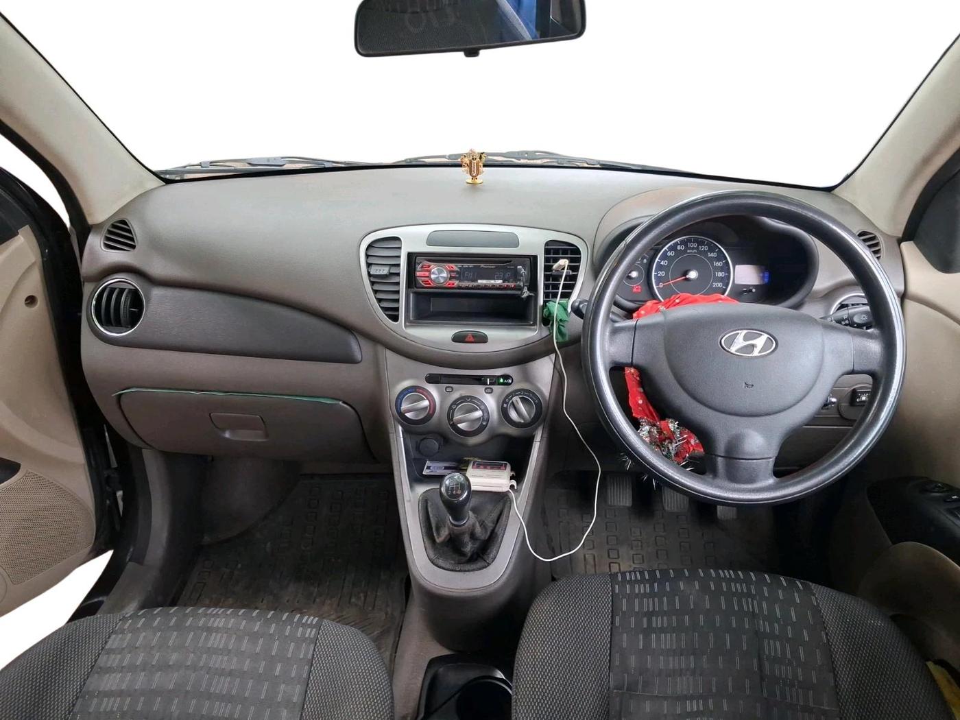 2013 Hyundai i10 MAGNA 1.2, CNG, Manual, 69,271 km, interior