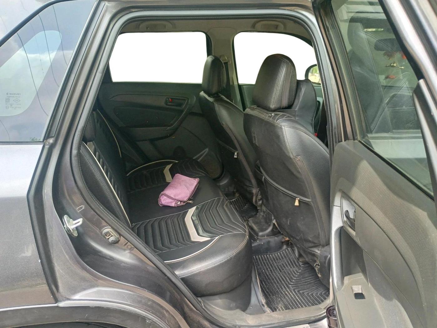 2017 Maruti Vitara Brezza VDI (O), Diesel, Manual, 1,12,510 km, interior