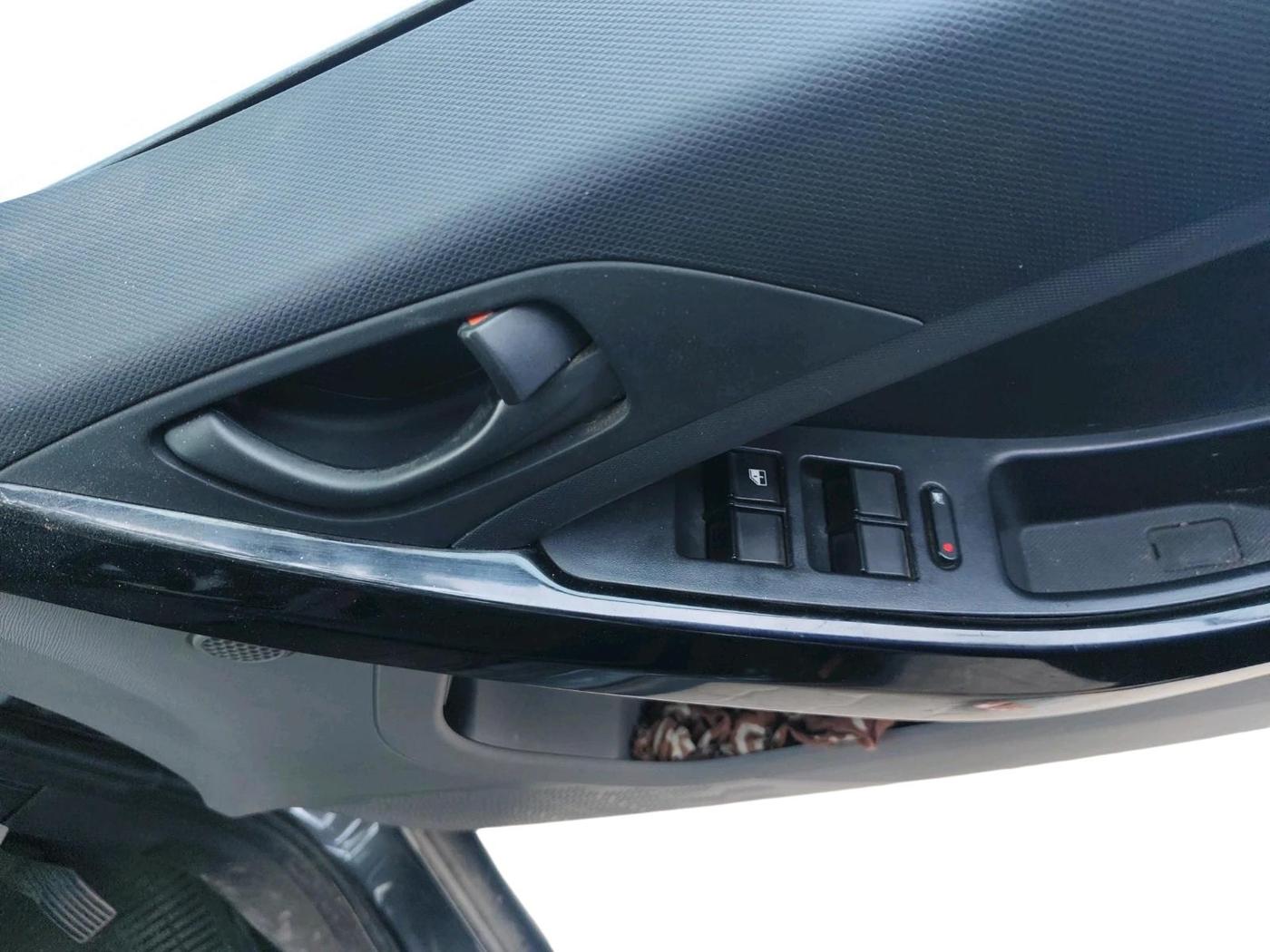 2019 Tata NEXON XM PETROL, Petrol, Manual, 30,276 km, interior