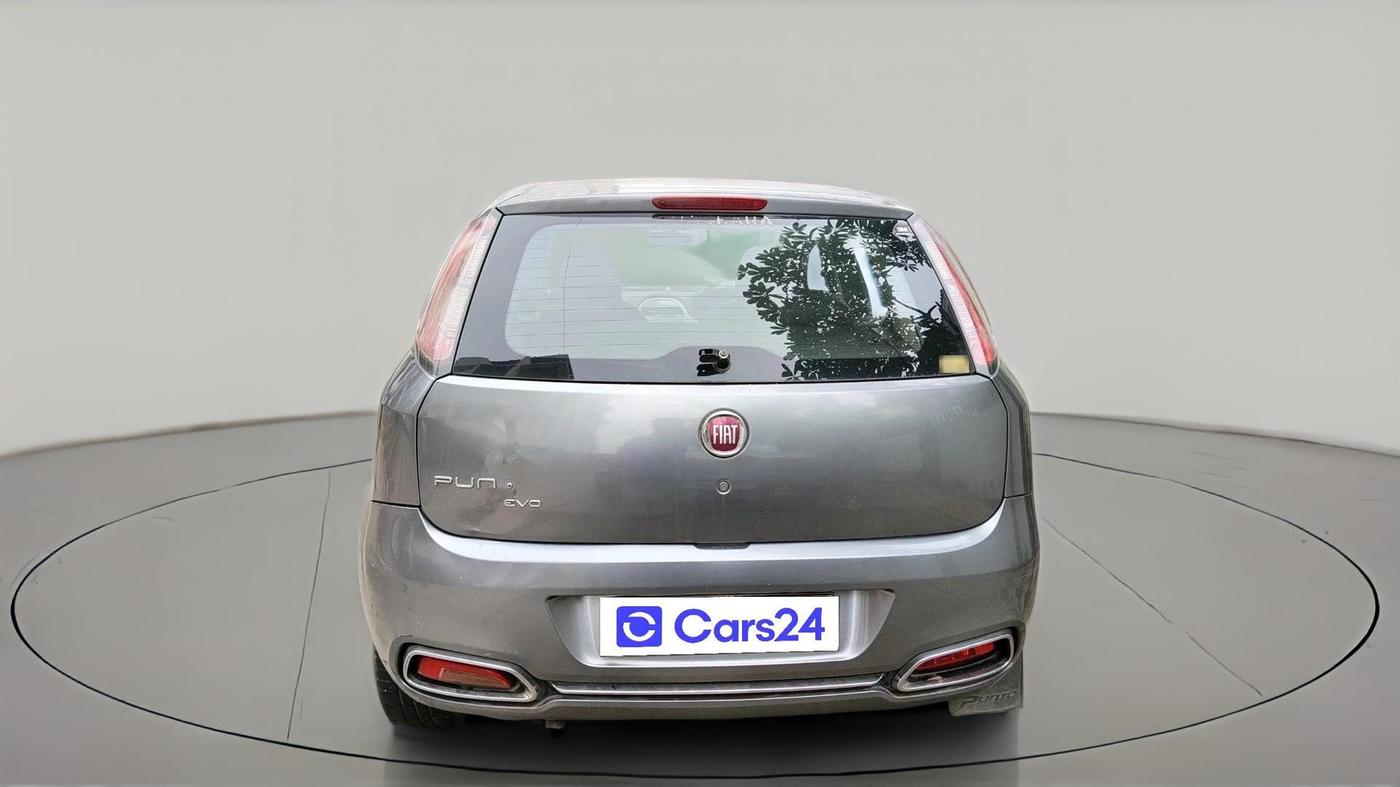 2015 Fiat Punto EVO EMOTION 1.3 MULTIJET, Diesel, Manual, 1,21,502 km, exterior