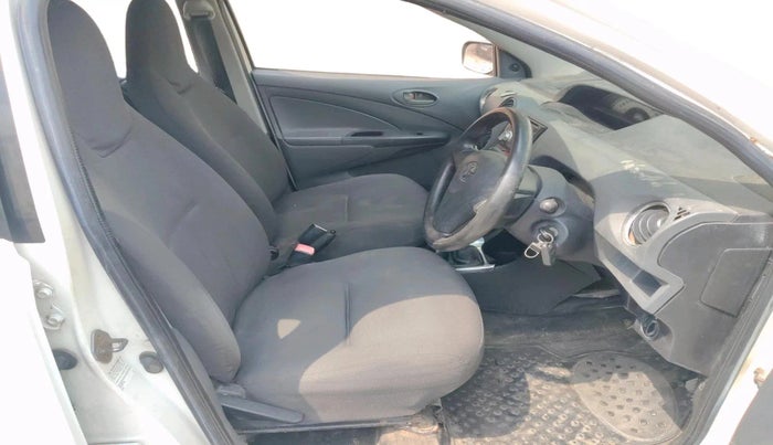 2012 Toyota Etios Liva GD, Diesel, Manual, 1,15,327 km, interior