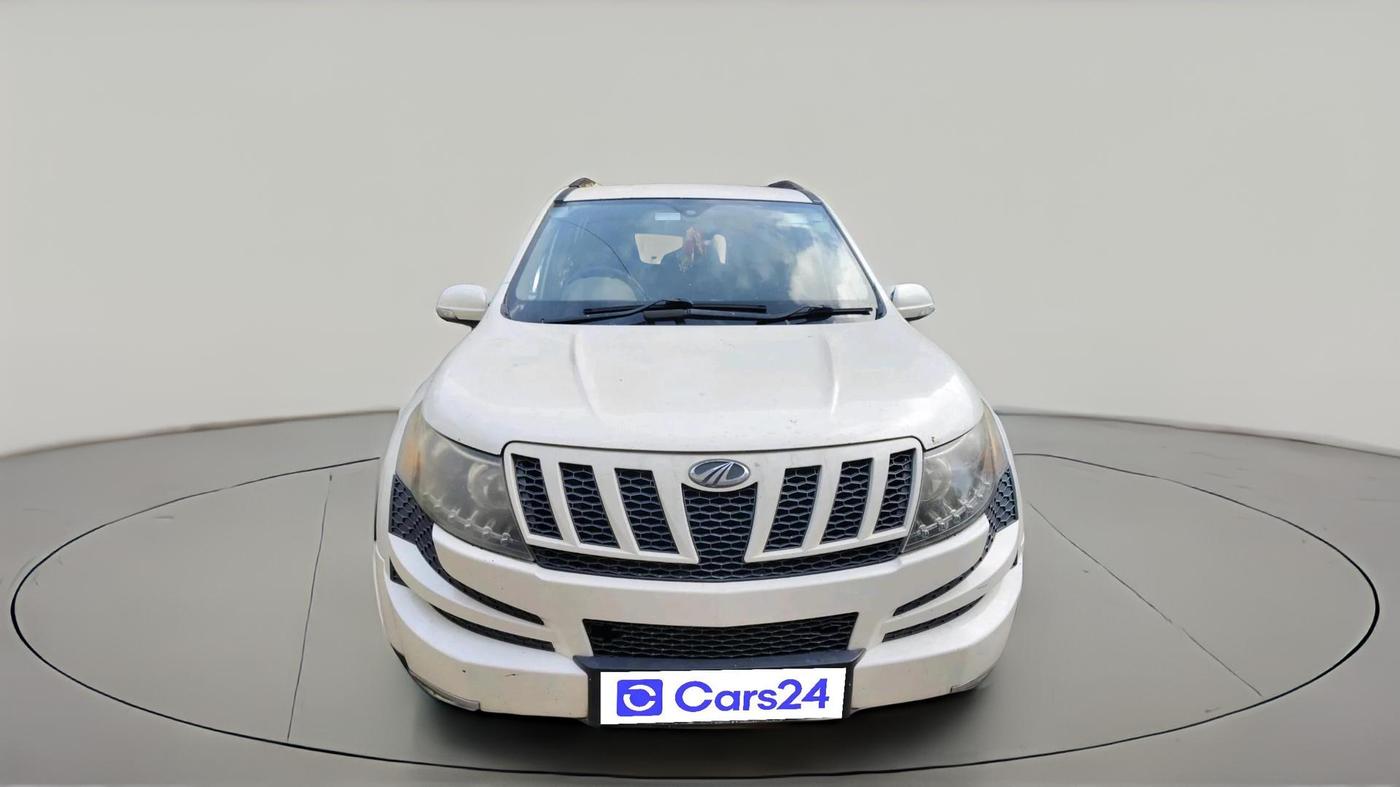 2014 Mahindra XUV500 W8, Diesel, Manual, 2,36,068 km, exterior