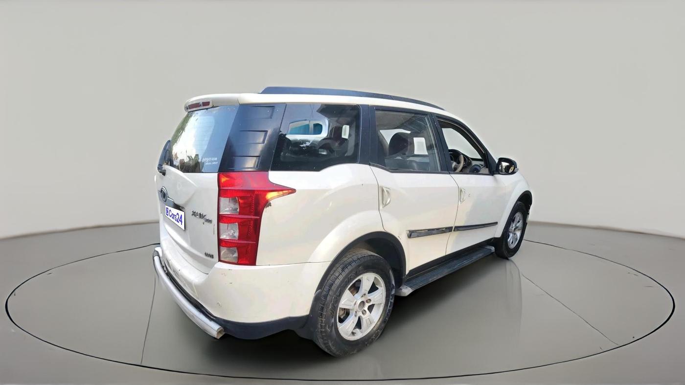 2014 Mahindra XUV500 W8, Diesel, Manual, 2,36,068 km, exterior