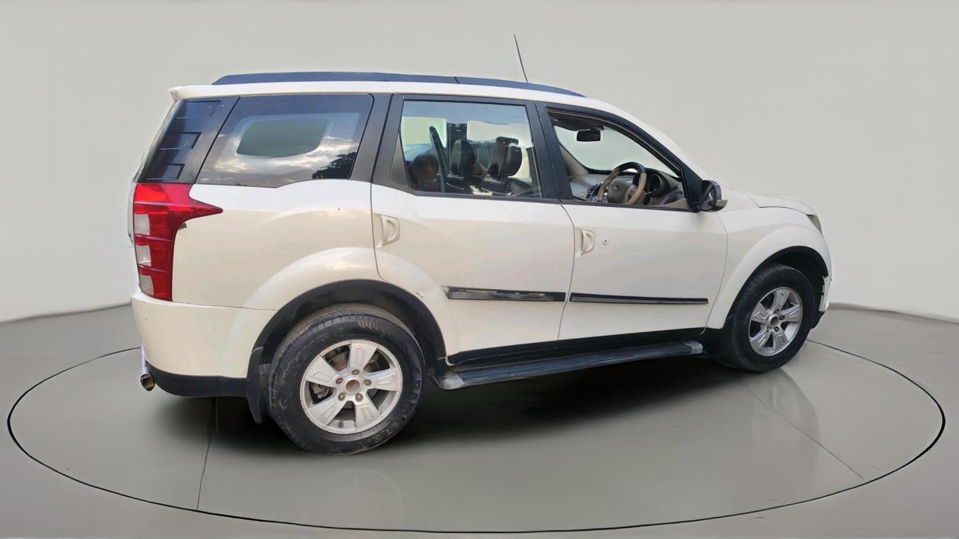 2014 Mahindra XUV500 W8, Diesel, Manual, 2,36,068 km, exterior