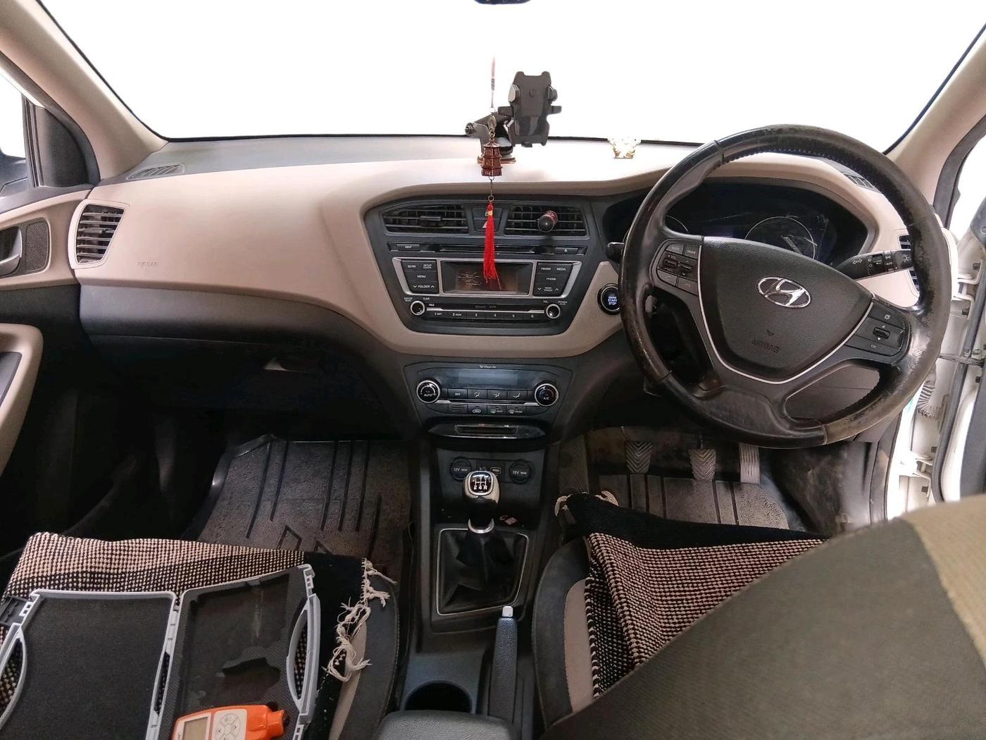 2014 Hyundai Elite i20 ASTA 1.2, CNG, Manual, 79,937 km, interior