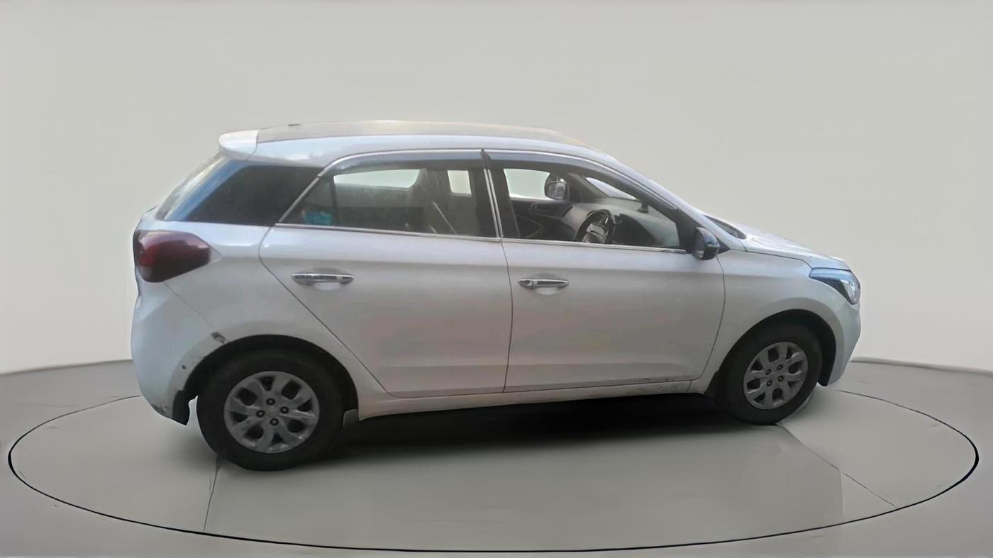2018 Hyundai Elite i20 SPORTZ 1.2, CNG, Manual, 1,08,348 km, exterior